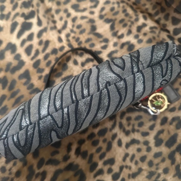 SOLD OUT - Picture 8 of 8